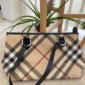 Burberry black patent leather supernova tote